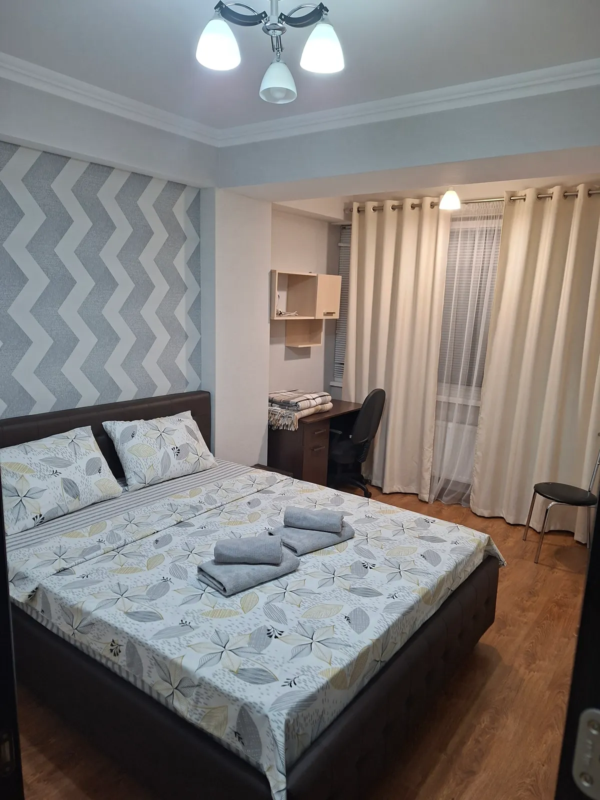 Lux · 1 dormitor — dormitor